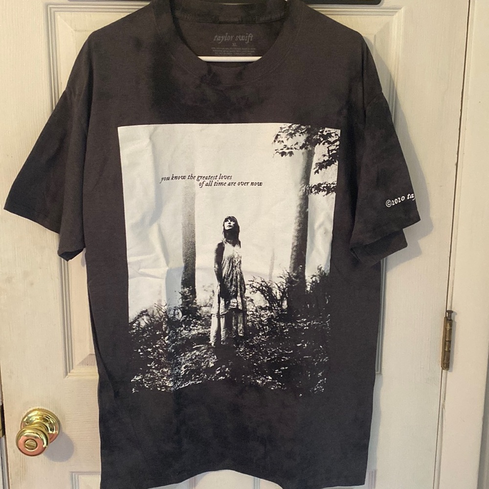 taylor swift shirt